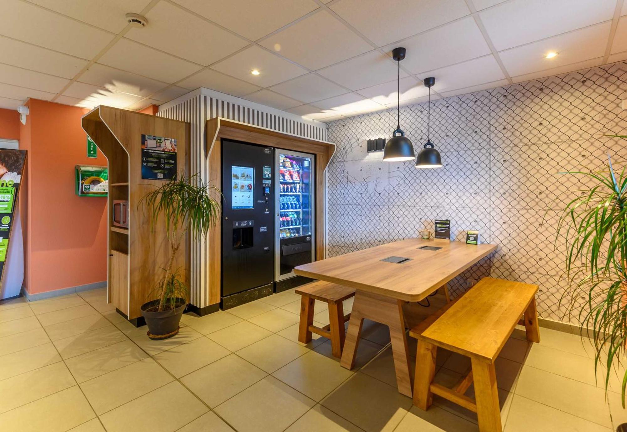 B&B Hotel Compiegne Thourotte Exterior foto